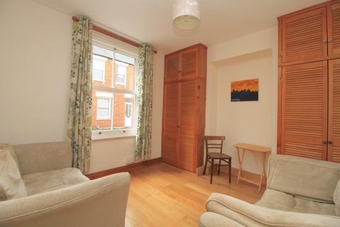 2 bedroom terraced house to rent, Barrett Street, Central Oxford