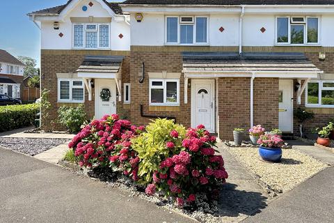 2 bedroom terraced house for sale, Patching Way, Hayes UB4