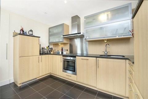 2 bedroom penthouse to rent, Axis Court, 15 Chambers Street, London, SE16