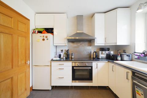 2 bedroom flat to rent, Warner House, Abercorn Place, St John's Wood, London