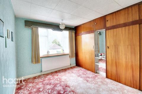 6 Erroll Road, Romford, RM1 3DJ