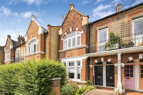 3 bedroom apartment for sale, Tressillian Road, London, SE4