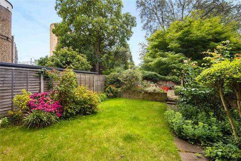 Flat A, 256 Richmond Road, London, E8 3QW