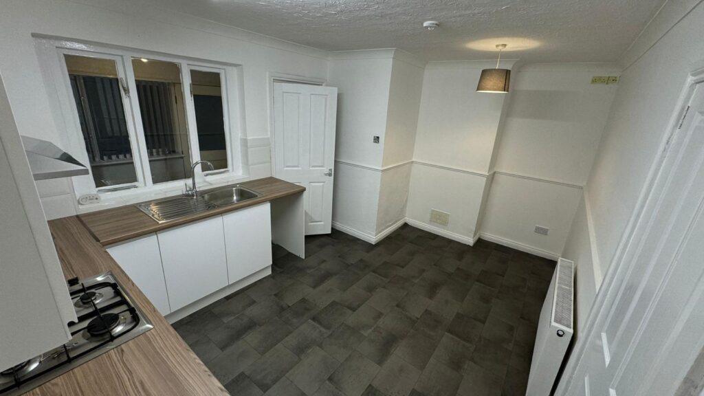 Summerfield Close, Wisbech, PE13 1RP 3 bed semidetached house to rent