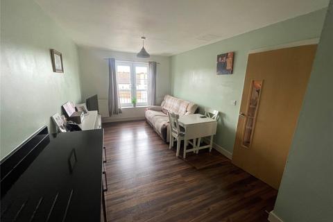 2 bedroom apartment for sale, Woodlands Road, Wickford, Essex, SS12