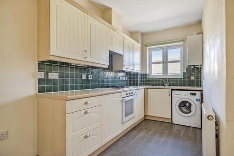 3 Cherry Tree Court, Witney, OX28 1GQ