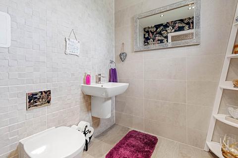 78 Almora Drive, Dumbarton, G82 1AE