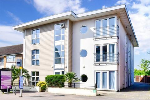 2 bedroom flat to rent, Grange Road Ramsgate CT11