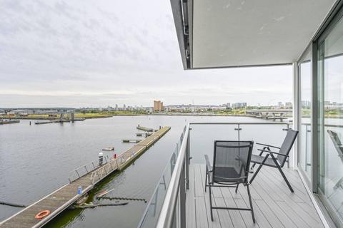 2 bedroom flat for sale, Galley House, E16, Royal Docks, London, E16