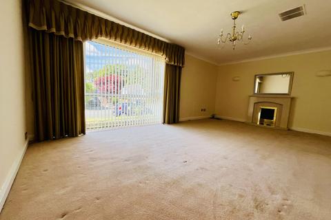 2 bedroom detached house to rent, Mallory Rise, Birmingham B13