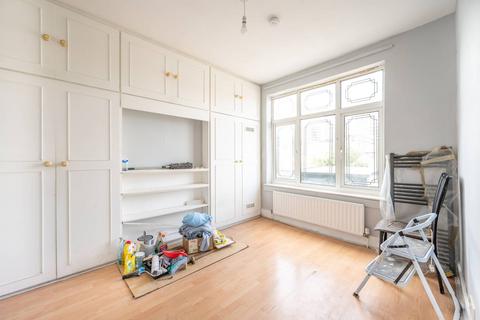 31 Belvedere Road, London, E10 7NW