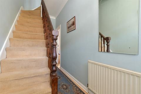 5 Dagenham Road, London, E10 7LH