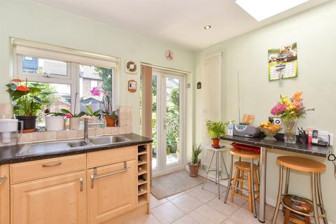 5 Dagenham Road, London, E10 7LH