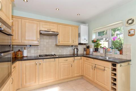 5 Dagenham Road, London, E10 7LH