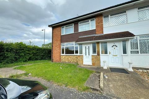 4 bedroom end of terrace house for sale, Franklin Avenue, Slough, Berkshire, SL2