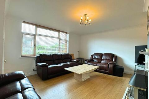 4 bedroom end of terrace house for sale, Franklin Avenue, Slough, Berkshire, SL2