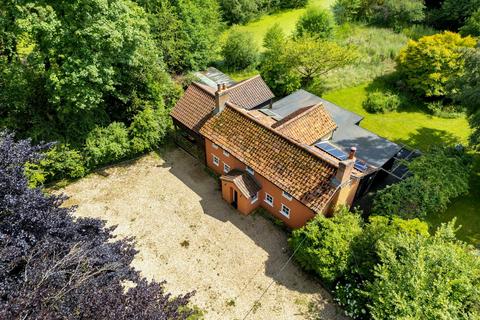 3 bedroom detached house for sale, Mere Road, Attleborough NR17