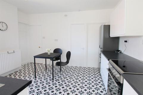 1 bedroom flat to rent, Hallgate, HU16