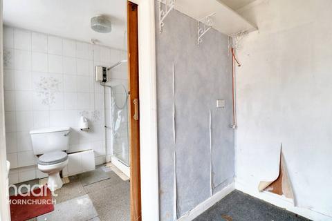 18 Hedingham Road, Hornchurch, RM11 3QA