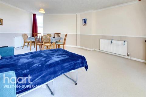 2 bedroom flat to rent, Tivoli House, Boulevard, BS23