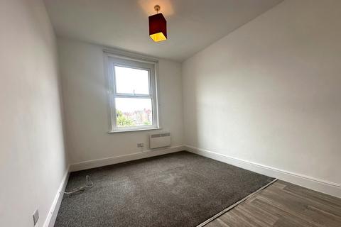 1 bedroom flat to rent, Southsea, Francis Avenue Unfurnished