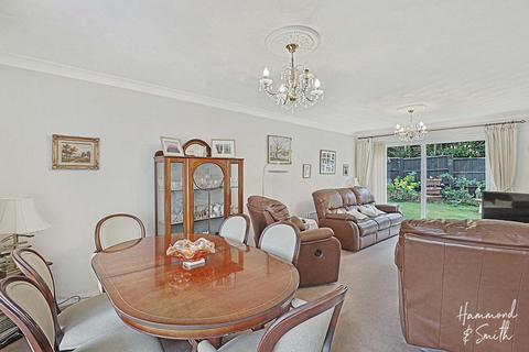 2 bedroom detached house for sale, Lynceley Grange, Epping CM16