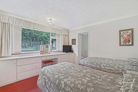 8 Lynceley Grange, Epping, CM16 6RA