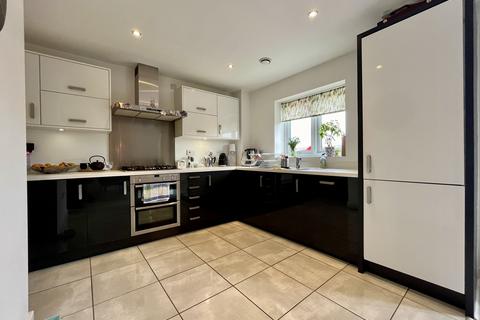 11 Beluga Close, Peterborough, PE2 8NR