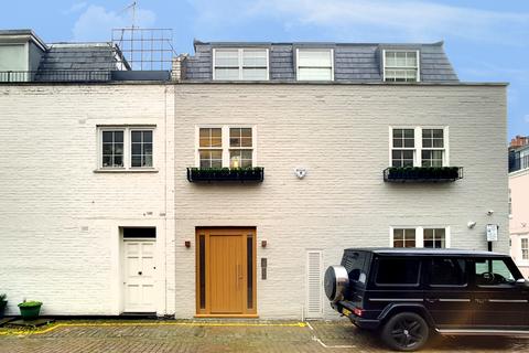 3 bedroom end of terrace house to rent, Princes Gate Mews, South Kensington SW7