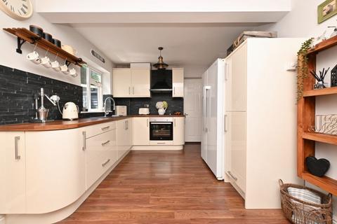 47 Walker Crescent, St Georges, Telford, TF2 9PZ