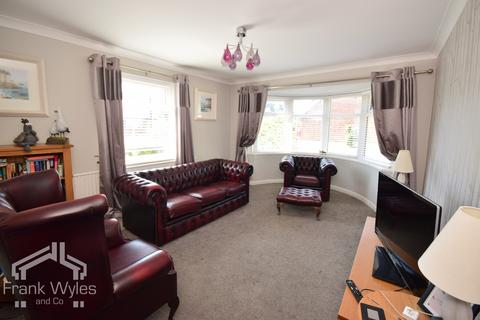 2 bedroom detached bungalow for sale, Forest Drive, Lytham