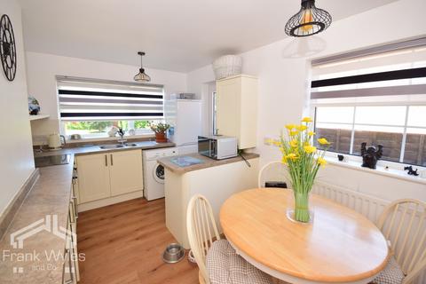 2 bedroom detached bungalow for sale, Forest Drive, Lytham