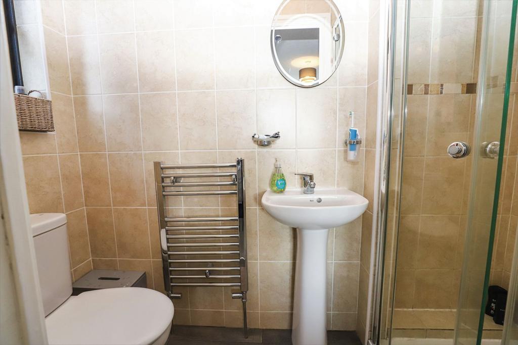 En-suite to Bedroom 1
