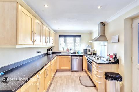 5 bedroom detached house for sale, Wimberry Drive, Waterhayes, Newcastle