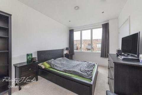 2 bedroom flat for sale, Frobisher Yard, London