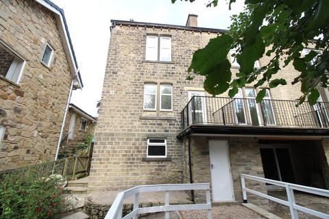 4 bedroom end of terrace house for sale, Bromley Road, Bingley, BD16
