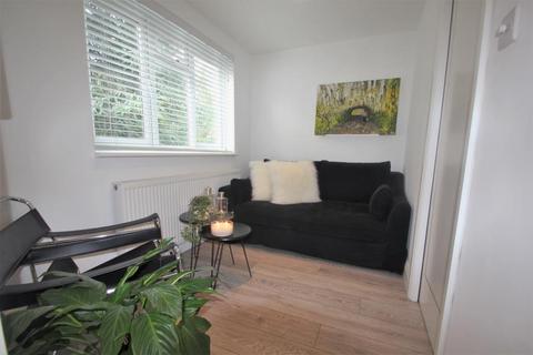 1 bedroom flat to rent, York Road, Woking GU22