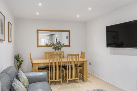 64 Augustus Avenue, Keynsham, Bristol, BS31 2FJ