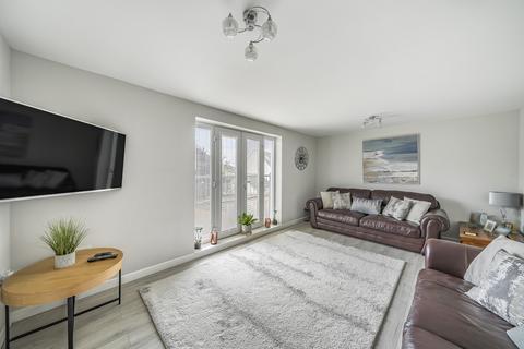 64 Augustus Avenue, Keynsham, Bristol, BS31 2FJ