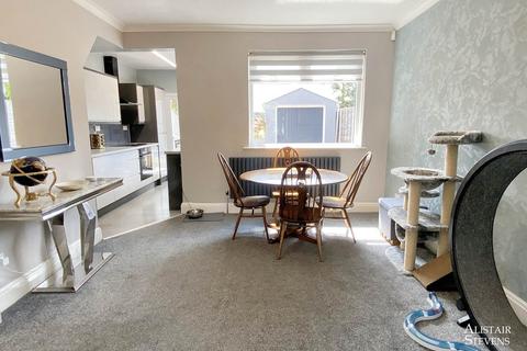 3 bedroom semi-detached house for sale, Broadway, Royton