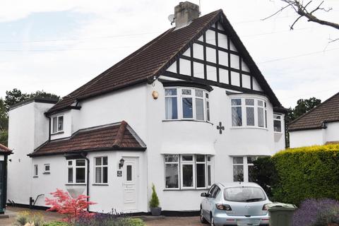 3 bedroom semi-detached house to rent, Hayes Wood Avenue, Bromley BR2