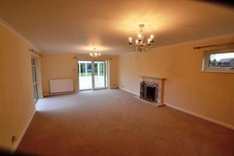 5 bedroom detached house to rent, Pasture Road, Letchworth Garden City, SG6