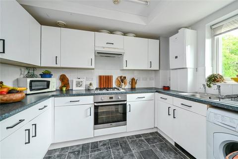 2 bedroom flat for sale, Borough Road, Petersfield, Hampshire