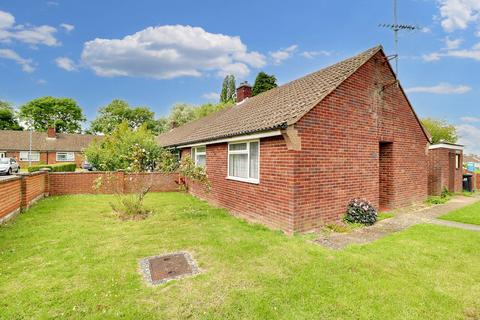 2 bedroom semi-detached bungalow for sale, Spurling Close, Newmarket CB8