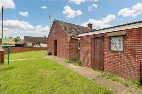 2 bedroom semi-detached bungalow for sale, Spurling Close, Newmarket CB8