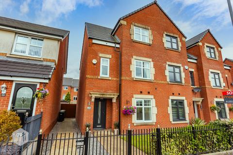 3 bedroom end of terrace house for sale, Chew Moor Lane, Lostock, Bolton, Greater Manchester, BL6 4HH