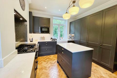 6 Chretien Road, Manchester, M22 4FS
