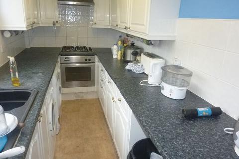 1 bedroom in a house share to rent - Westcliff Park Drive, Westcliff-On-Sea