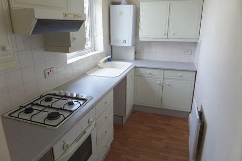 2 bedroom flat to rent - Hamstel Road, Southend-On-Sea