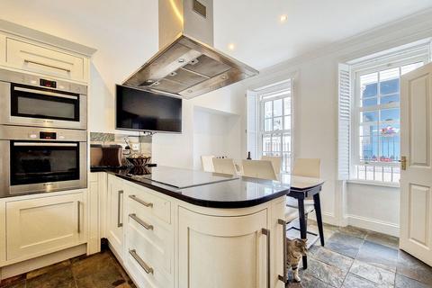 4 bedroom terraced house for sale, 10 Vauxhall Street, St Helier